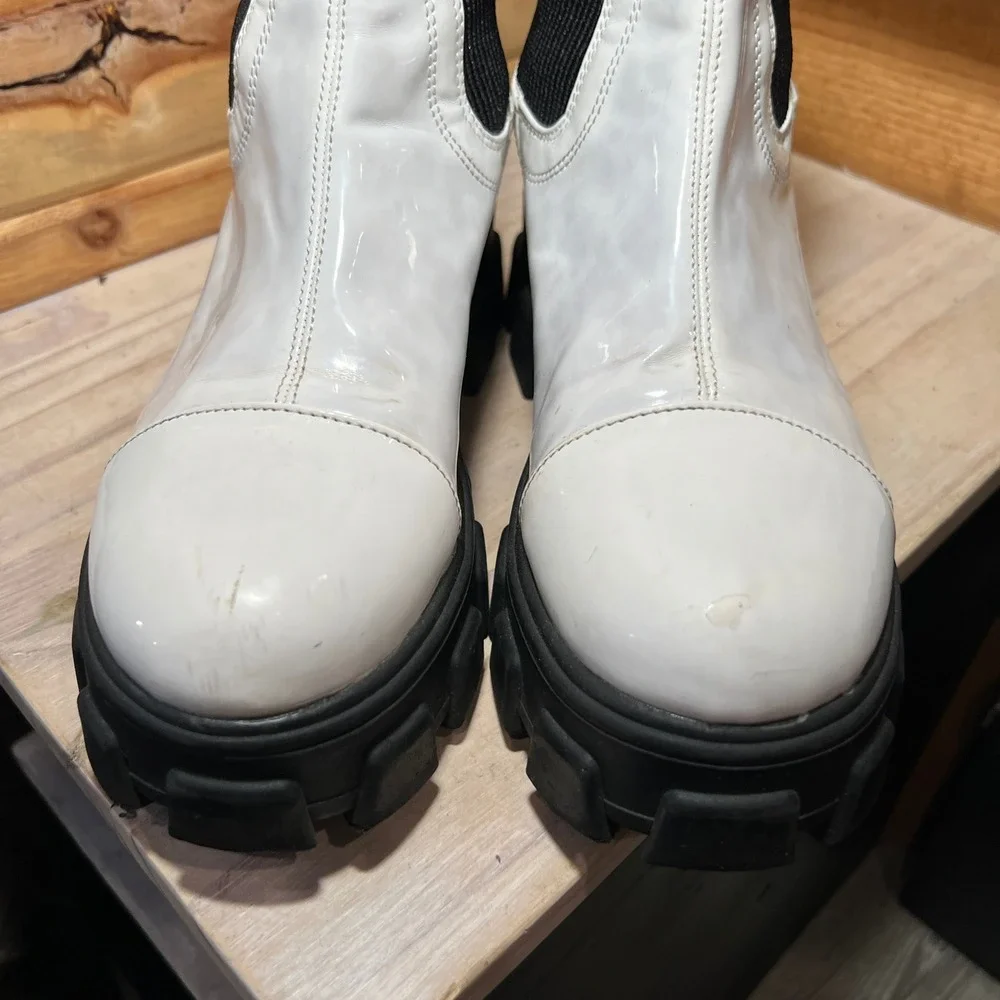 Circus NY Womens 7.5 Davina Platform Boots White Black Sock Ankle Lug Sole‎ Goth